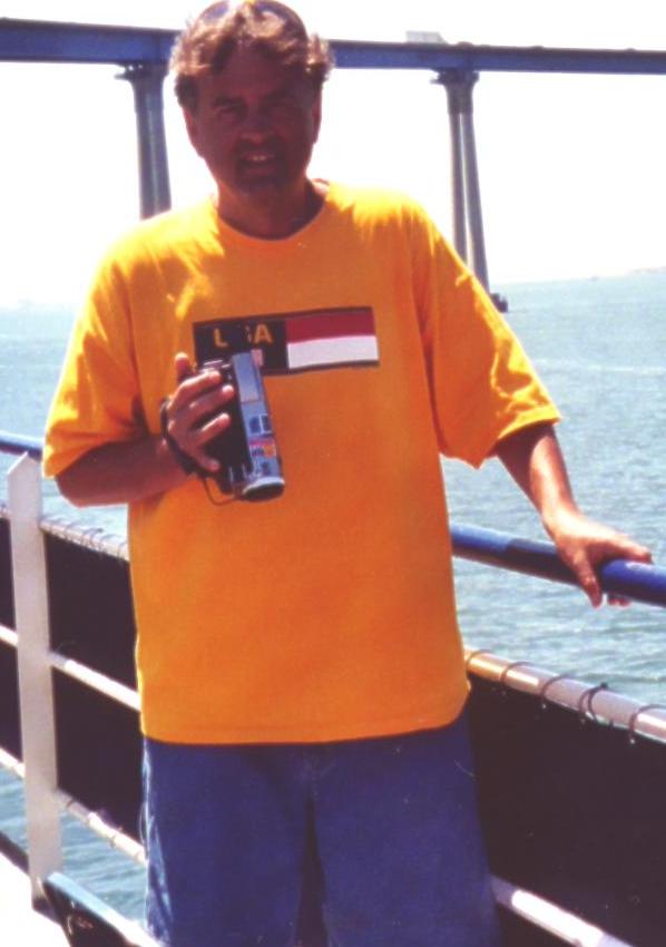 NEWS/SPORTS/ENTERTAINMENT